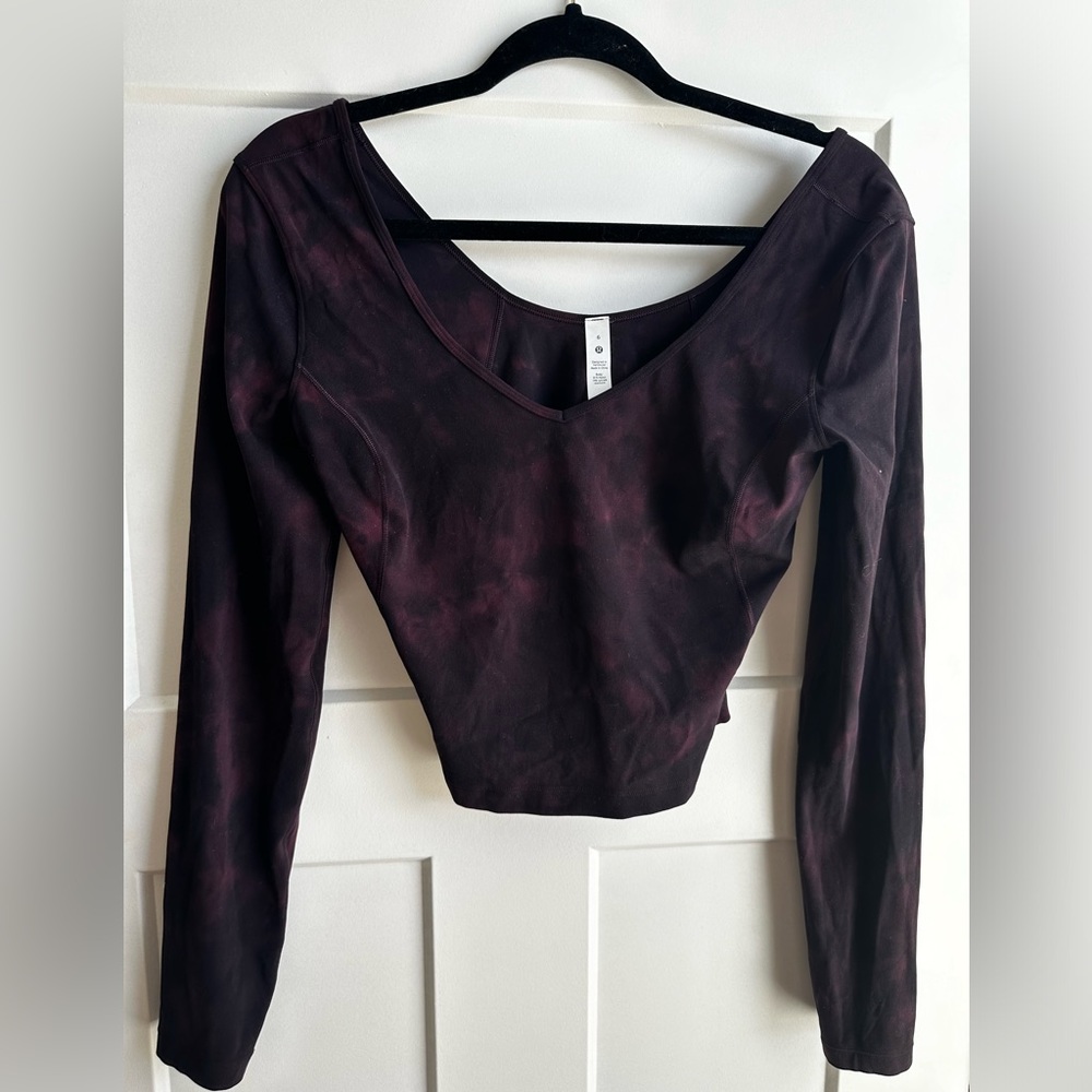 Lululemon long sleeve size 6